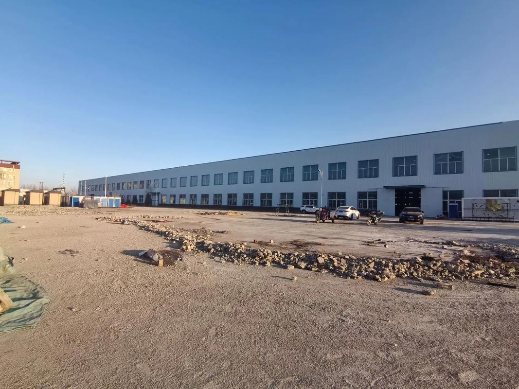 跃成浩轻钢房屋,工厂搬迁工作基本完成,新厂区占地100亩,车